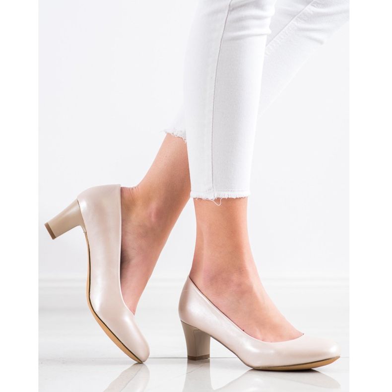 Evento Sjajne bež pumpe 1