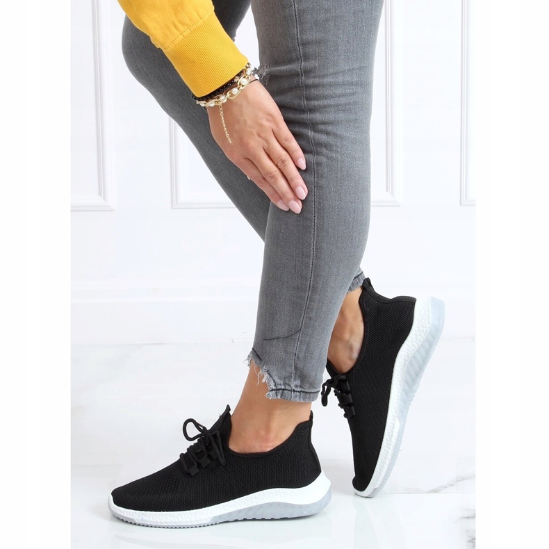 Crne 2019-3 Crne sportske cipele crno 1