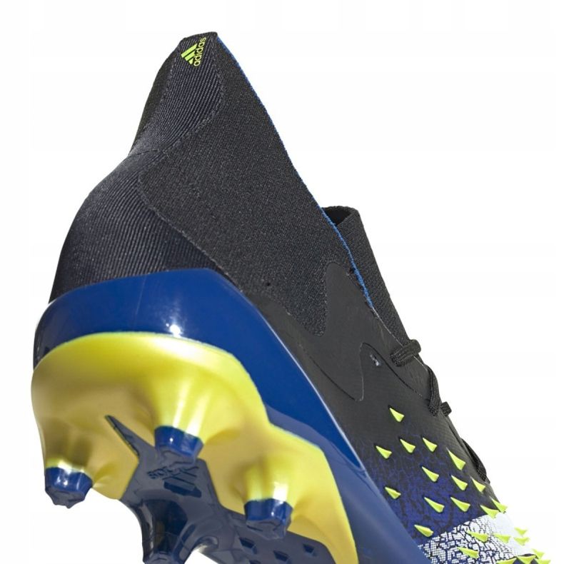 Adidas Predator Freak.1 Ag M FY0742 kopačke crno crno 1