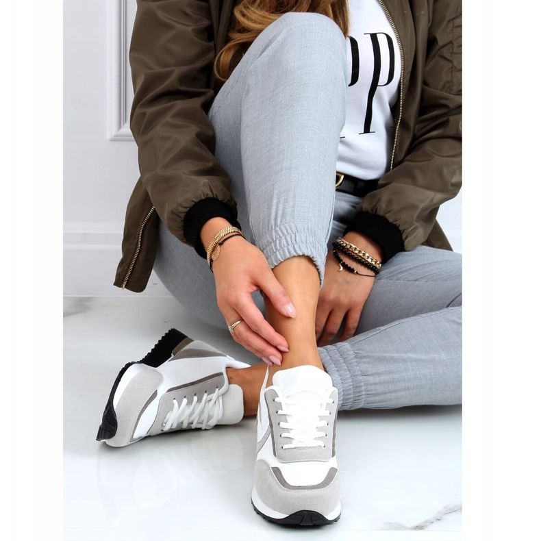 Višebojne VL121P Bijele sportske cipele raznobojna 2