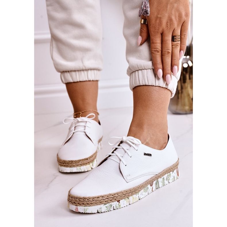 Ženske kožne cipele Maciejka White 0293611 bijela 2