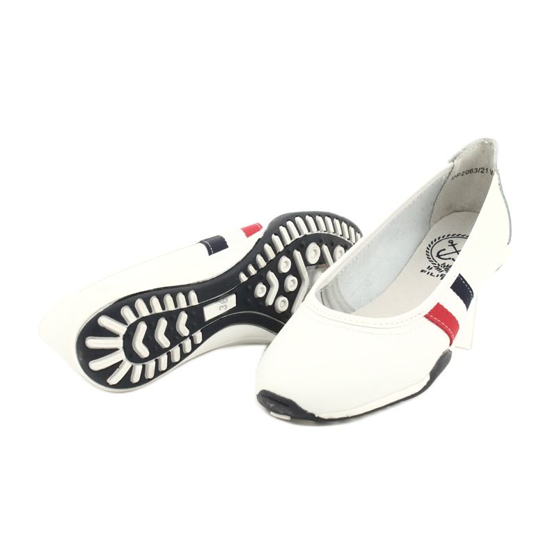 Ženske sportske balerine Filippo DP2063 / 21 bijela crvena tamnoplava 3