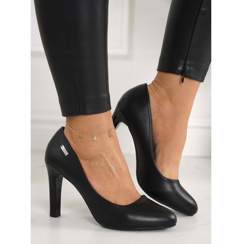 PJ1 Klasične crne crne Eliana pumpe na šipki crna 2