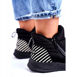 Ženske sportske čizme Big Star Black GG274470 bijela crno 4