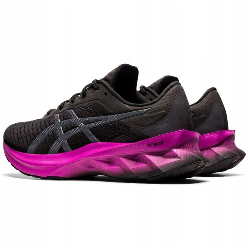 Asics Novablast W 1012A584 004 tenisice crno 1