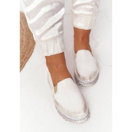 Ženske hlače Maciejka Kožne navlake zlatne 03512-25 zlatni 2