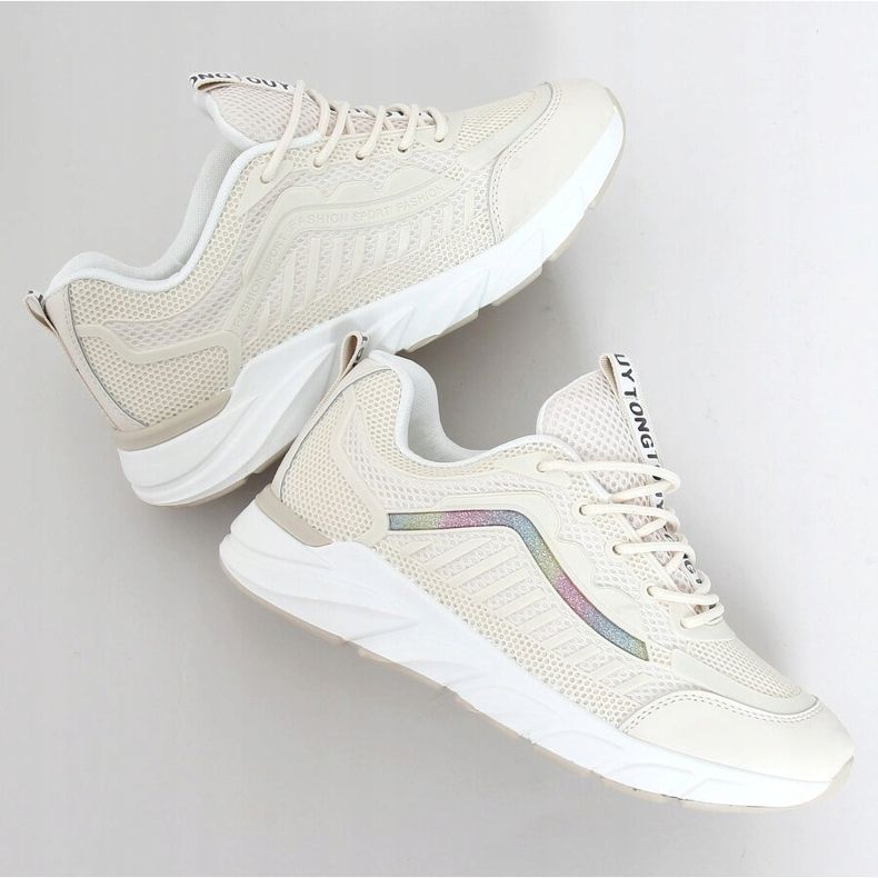 Bež sportske cipele za žene J143 Bež 1