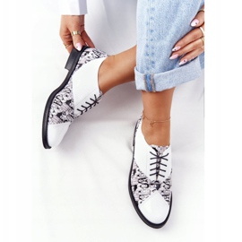 PV3 Ženske kožne cipele Visconi 7439294 Bijelo-crne bijela crna 1