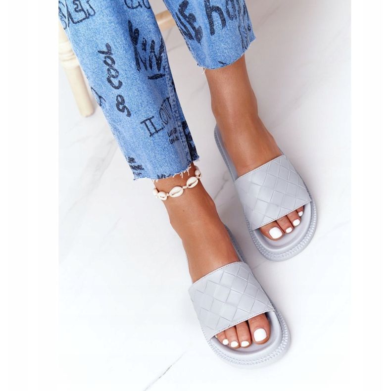 Ženske papuče na sivoj platformi Big Star HH274688 siva 1