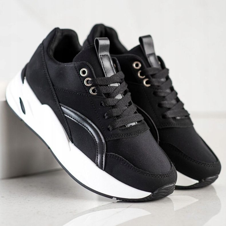 SHELOVET Klasične tenisice na platformi crna 1