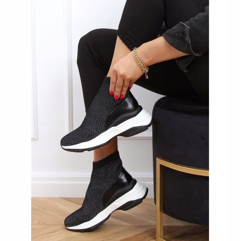 Crne RQ286 Crne sportske cipele na skrivenoj klinnoj peti crno 1