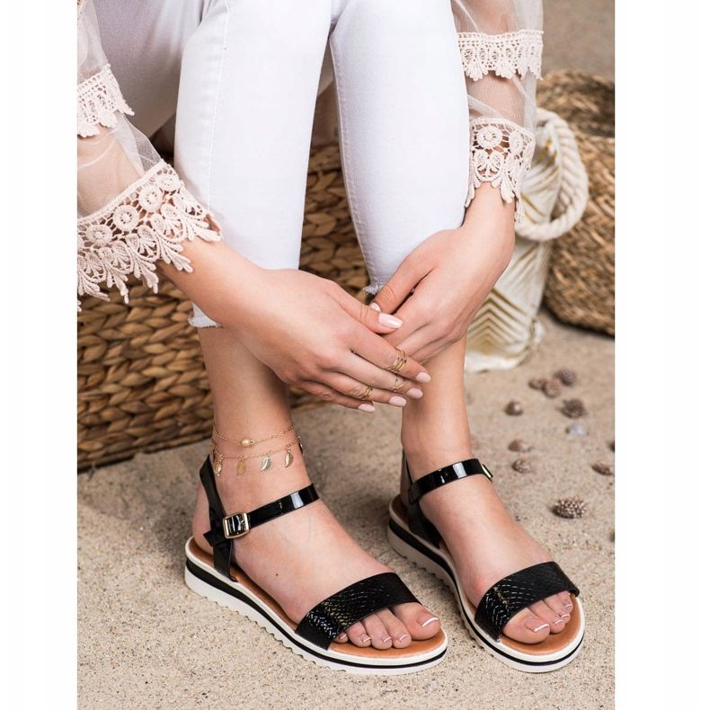 Weide Ležerne sandale sa lakom crno 2