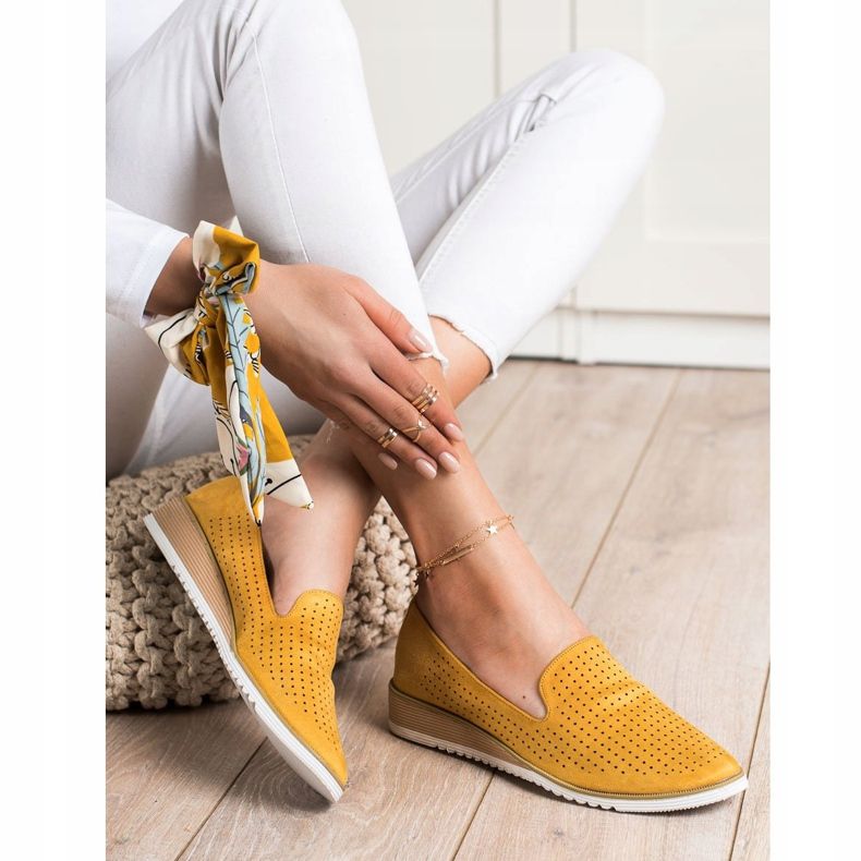 Goodin Lagani ažurni lordovi žuta boja 1