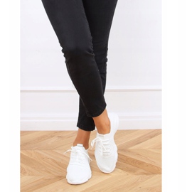 Bijele sportske cipele FF-10 Bijele čarape bijela 1