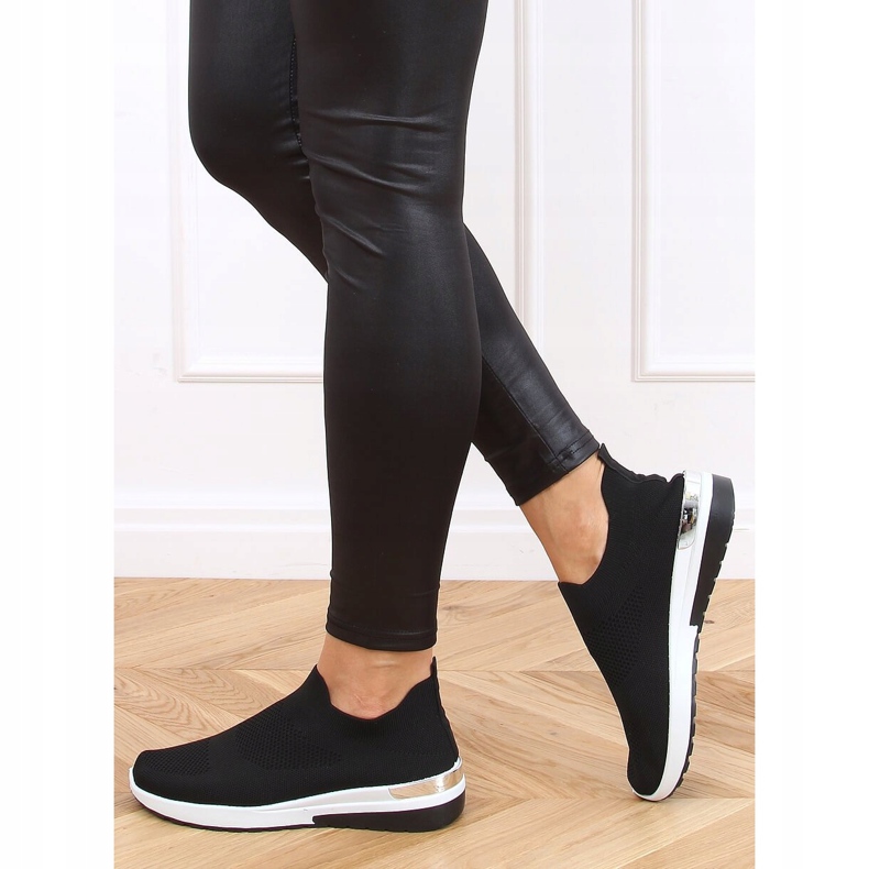 Crne sportske cipele G-362 Crne čarape crna 2