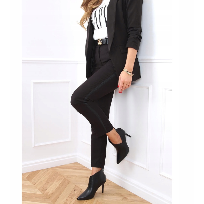 Crne čizme na pribadači izrezane crne 9561 Crne crna 1