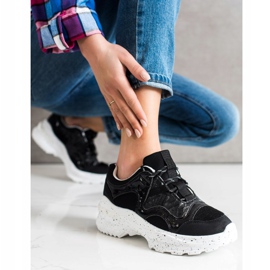 SHELOVET Tenisice s ukrasnom platformom crna 1