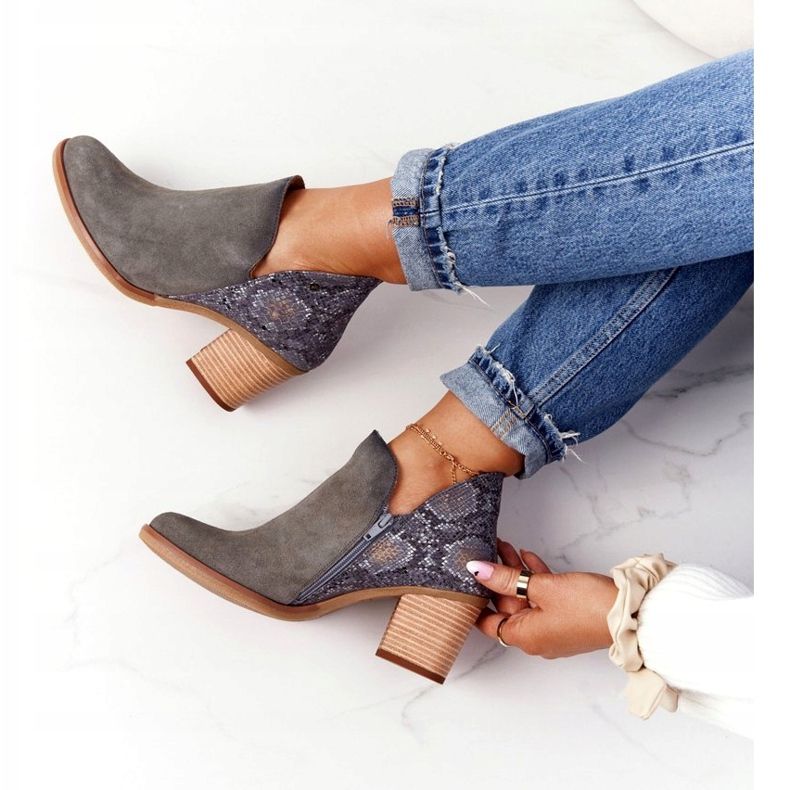 Ženske kožne čizme na petu Maciejka Siva GAD 04492 srebro 1