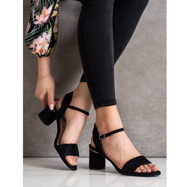 Evento Elegantne sandale na šanku crna 2