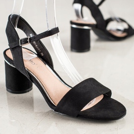 Evento Elegantne sandale na šanku crna 1