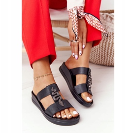 Kožne papuče na klin Laura Messi 2272 Crna 2