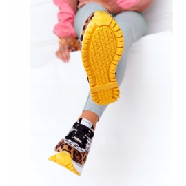 Sportske cipele od antilopa na platformi GOE HH2N4003 Smeđa bijela crna 1