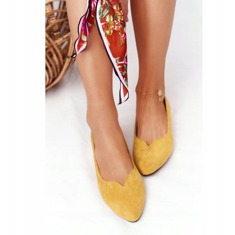 Žute mokasine na zlatnim potpeticama Vinceza 21-10601 žuta boja 1