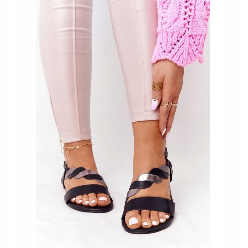 Kožne sandale Vinceza 21-17117 Crna i srebrna crno srebro 2