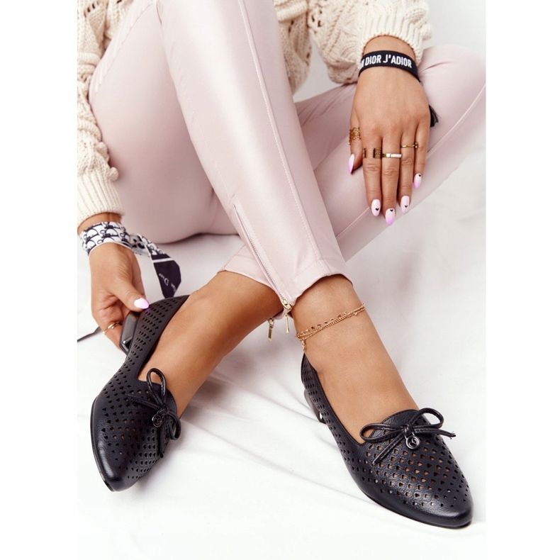 Ažurne mokasine na srebrnoj peti Vinceza 21-10602 Crna crno 1