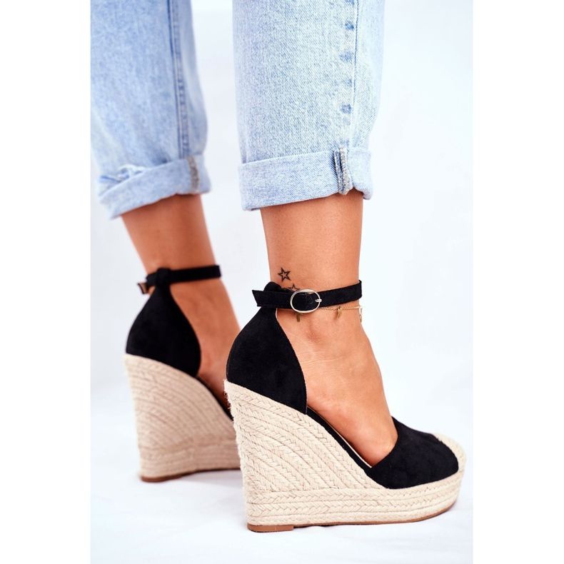 MSMG Crne sandale na klin s avokadom s pletenicama crno 2