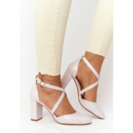 Biserne pumpe na stupu Sergio Leone SK863 bež 2