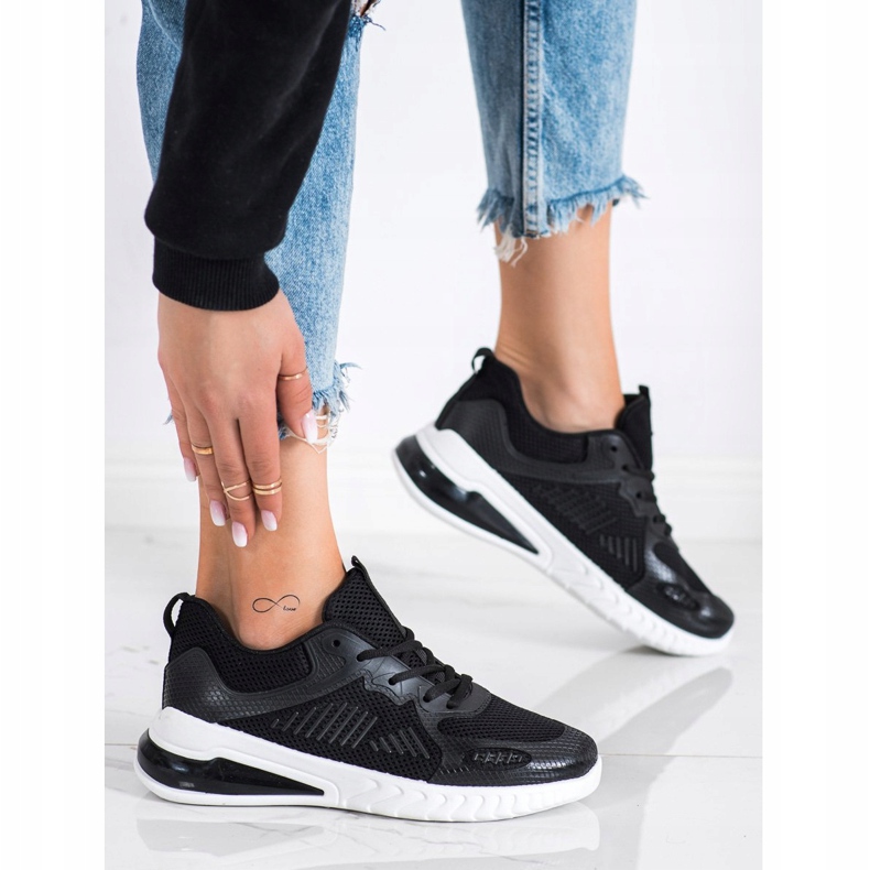 SHELOVET Ažurne sportske cipele crno 2