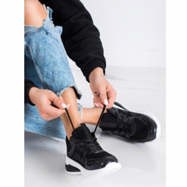 SHELOVET Ažurne sportske cipele crno 1