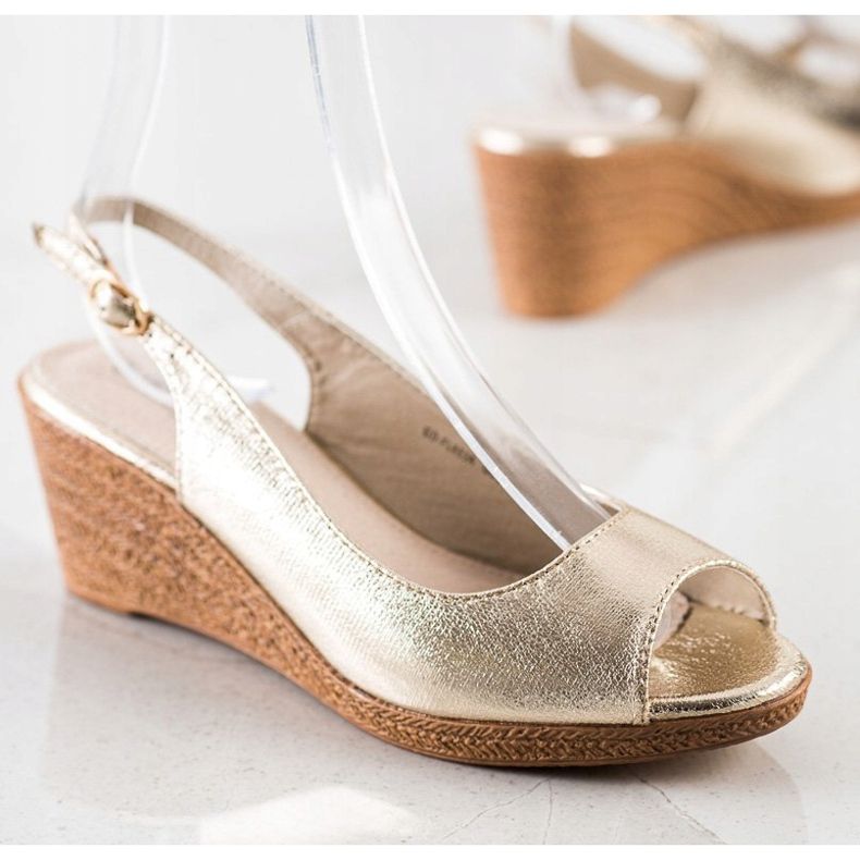 Goodin Ležerne sandale na klin zlatni 1