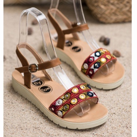 SHELOVET Ležerne sandale smeđa 1