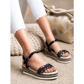 SHELOVET Sandale na platformi crno 1