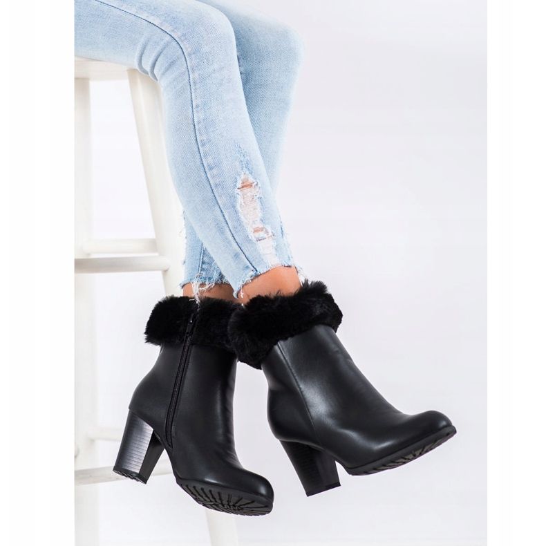 Goodin Čizme na stupu s krznom crno 1