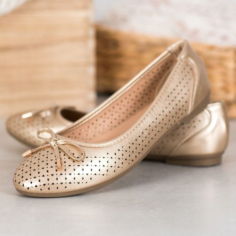 SHELOVET Ažur balerina s eko kožom zlatna 1