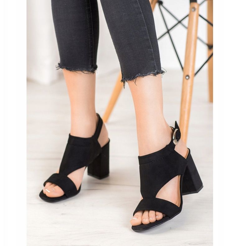 Elegantne VINCEZA štikle crno 2