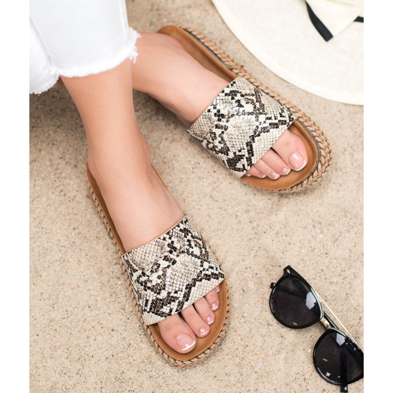 Comer Ležerne papuče na platformi višebojan 1