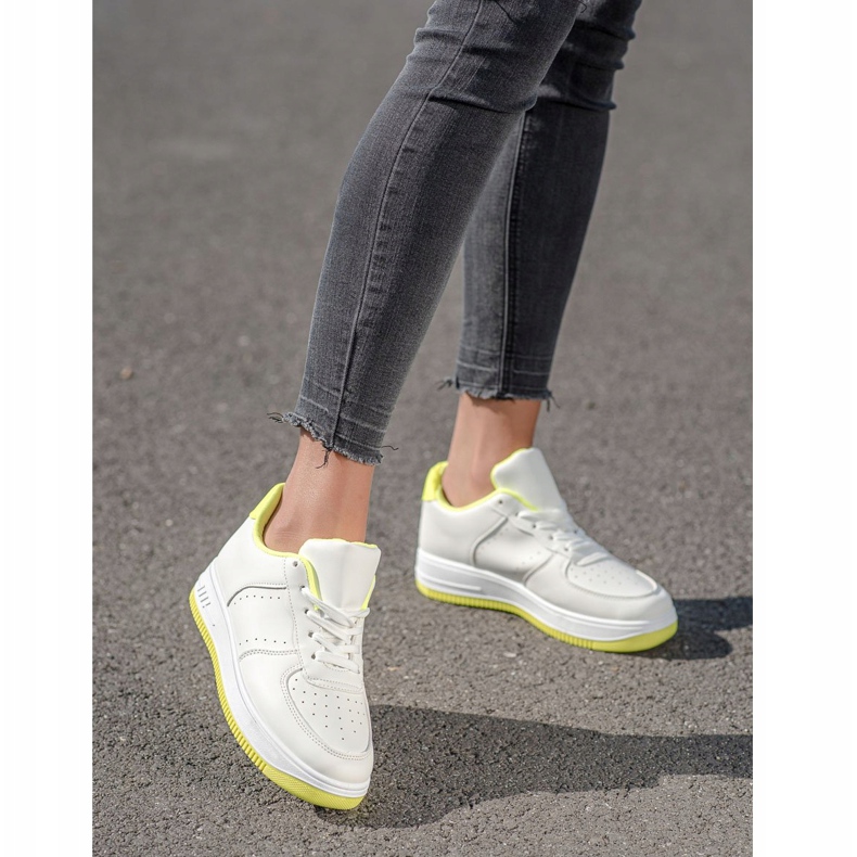 SHELOVET Tenisice na platformi bijela 1