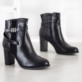 Queen Vivi Čizme s ukrasnim prugama crna 1