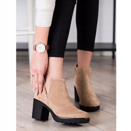 Bella Paris Bež čizme s izrezom 1