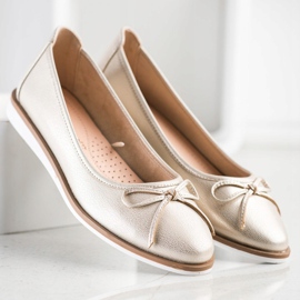 Sergio Leone Zlatna balerina Sergia Leonea zlatni 1