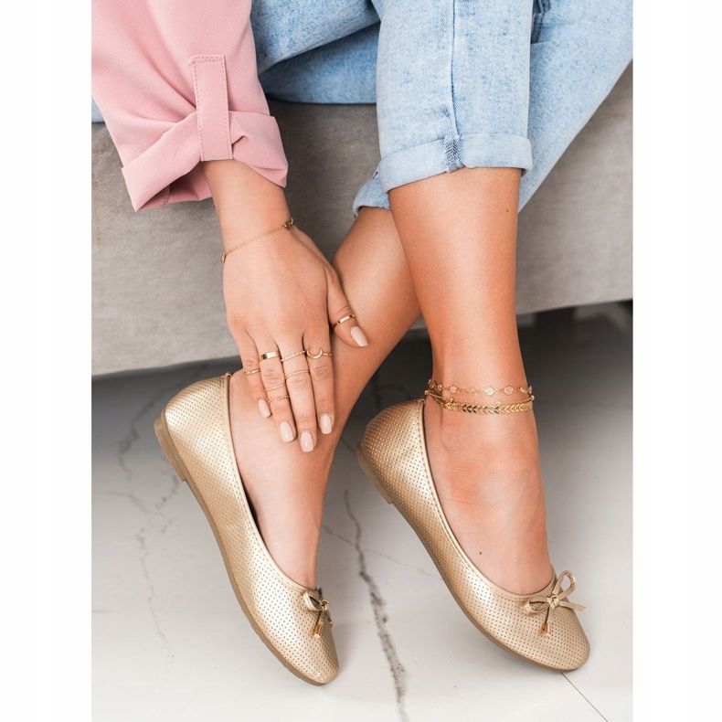 Clowse Zlatna balerina 2