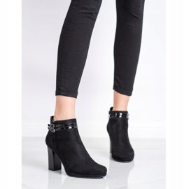 M.Daszyński Elegantne čizme s prugama crno 1