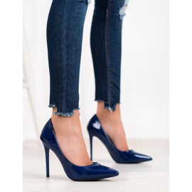 Small Swan Lakirane igle plava 2