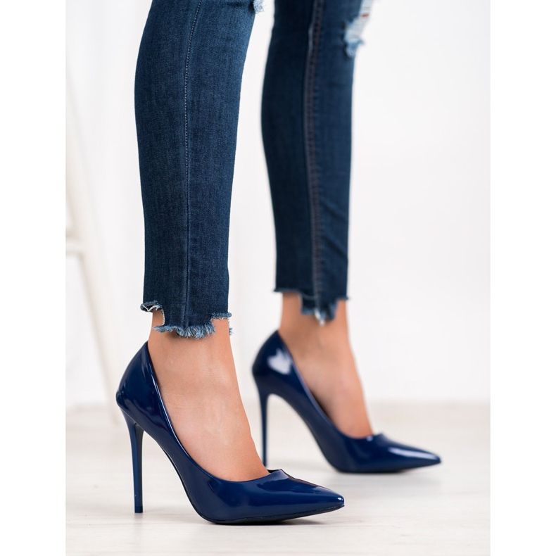 Small Swan Lakirane igle plava 2