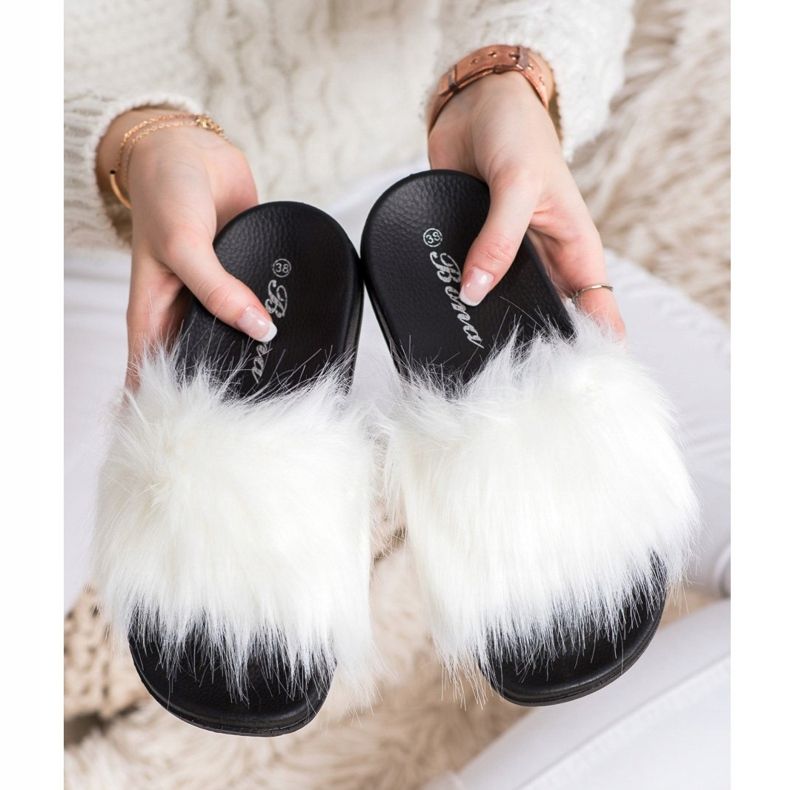 SHELOVET Elegantne papuče bijela 2