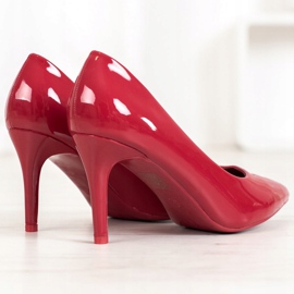 Small Swan Lakirane igle crvena 2